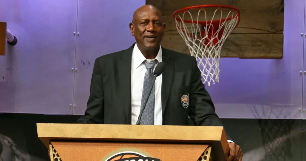 Spencer Haywood announcing onstage 